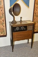 KMA-Shenandoah-Super-Six-Radio-Console