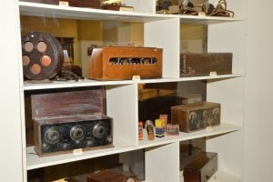 Radios-in-Shenandoah-Museum-Near-KMA