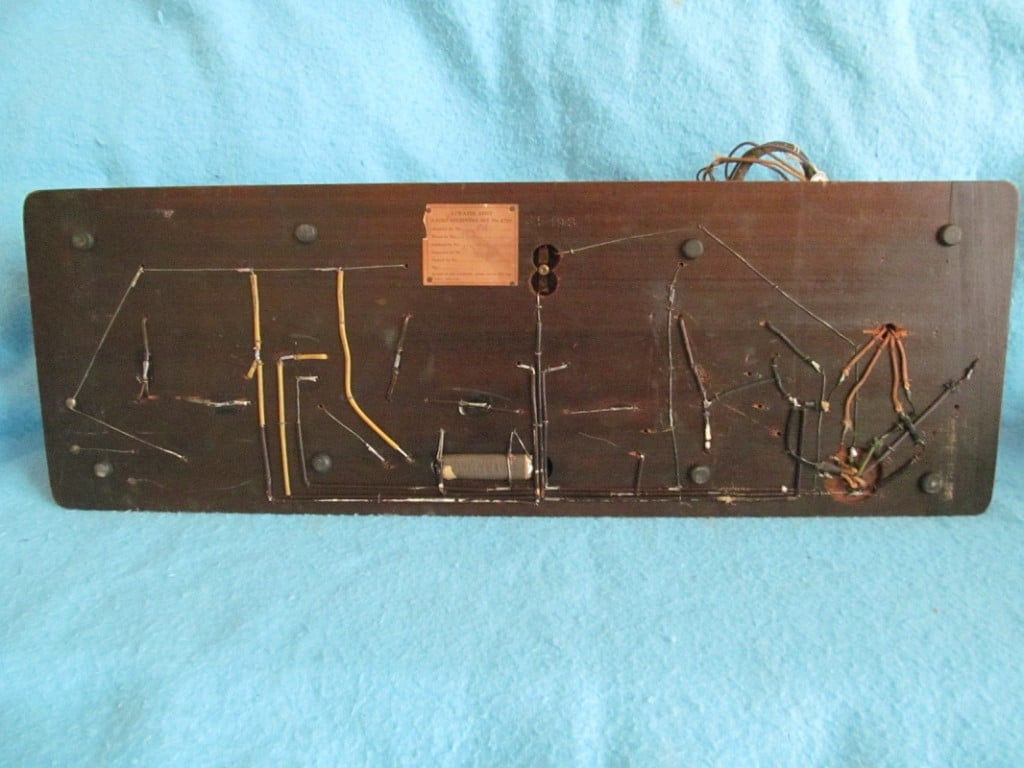 AAtwater-Kent-Model-4700-Breadboard-bottom