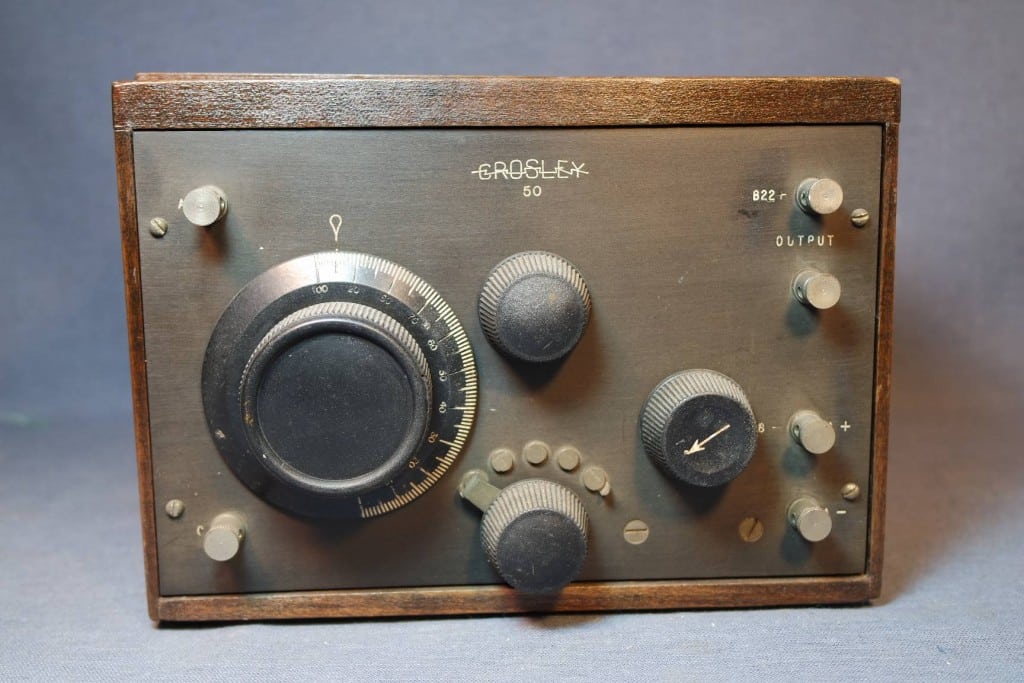 Crosley-Model-50-With-tube