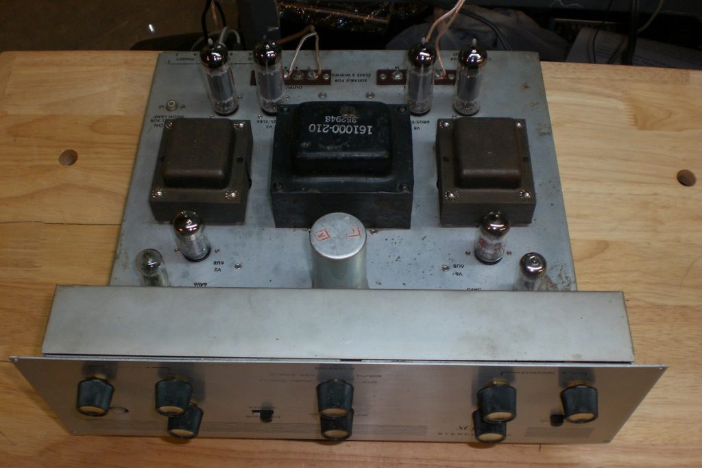 Scott Stereophone amplifier top side