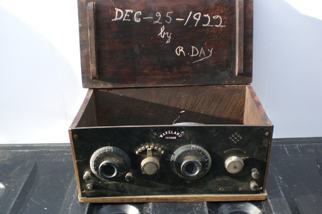 Waveland-kit-radio-donated-to-IARCHS-auction