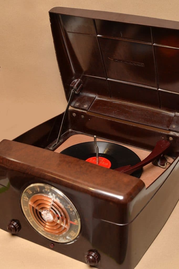 Inside view Admiral Radio Record player 6S12N