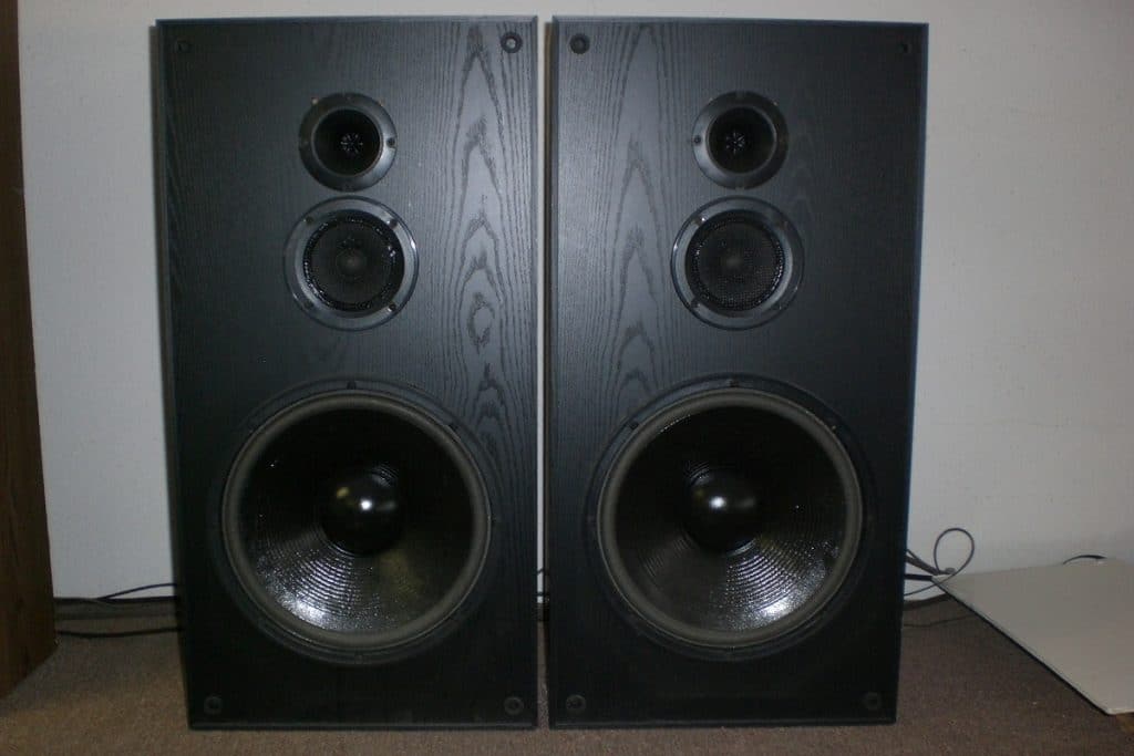 Pair KLH Speakers Model 912B with grilles removed