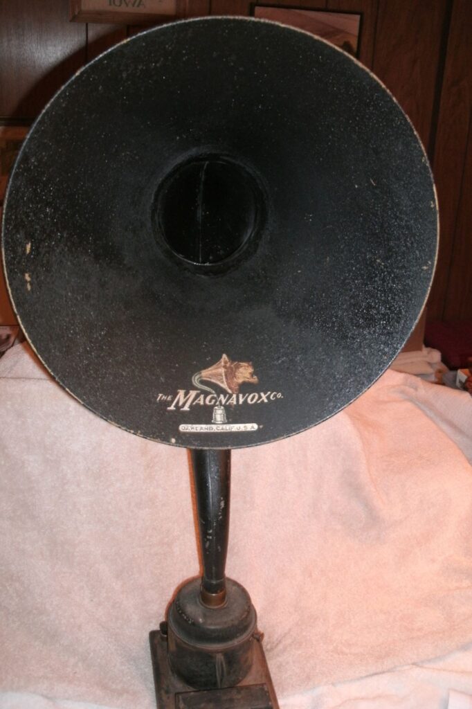 HORN-SPEAKER-MAGNAVOX