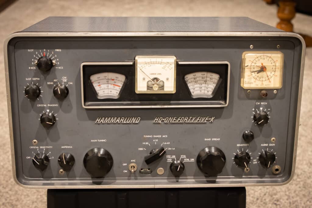 Hammarlund-HQ145X-Receiver