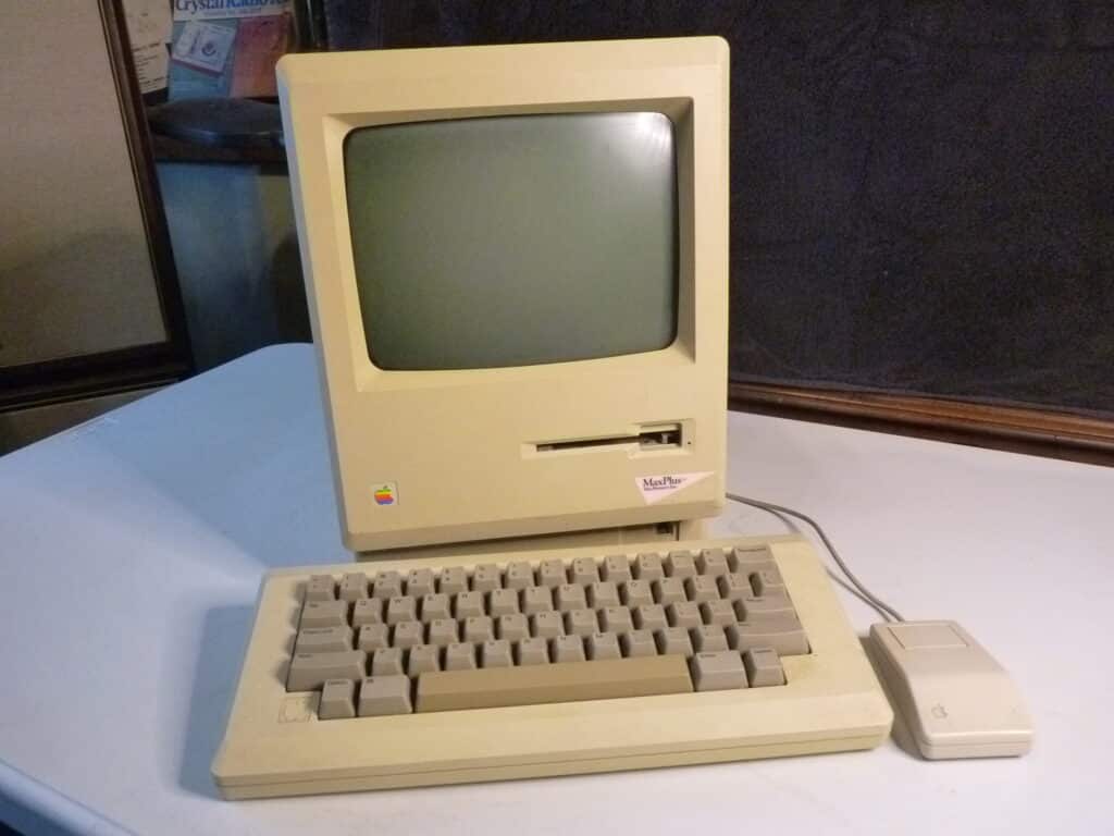 Original-1984-MAC-with-1MB-upgrade